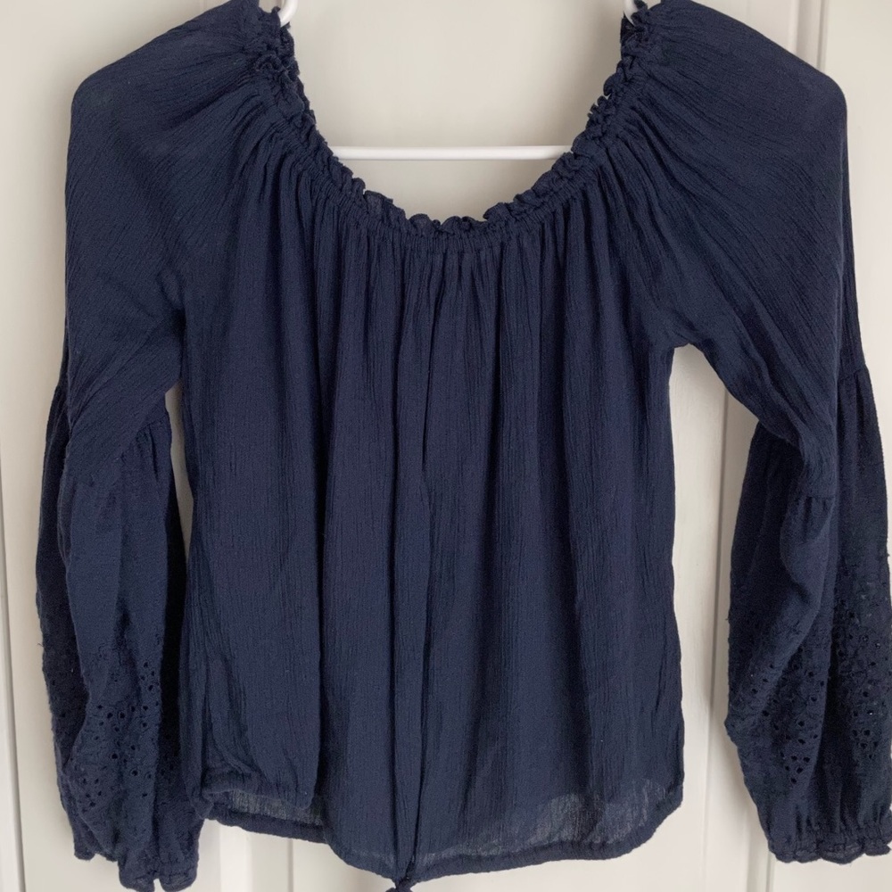 💙 Hollister Top💙